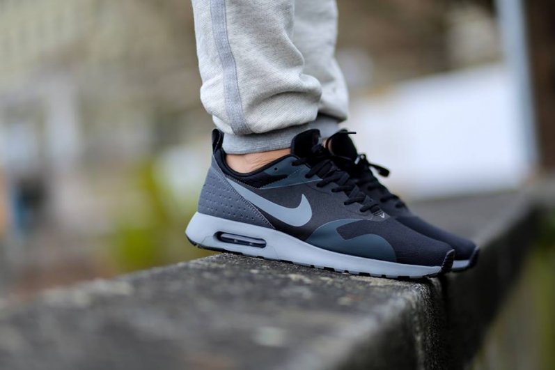 ZAPATILLAS NIKE AIR MAX TAVAS | Trenders