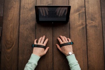 airtype-una-pulsera-para-escribir-sin-teclado