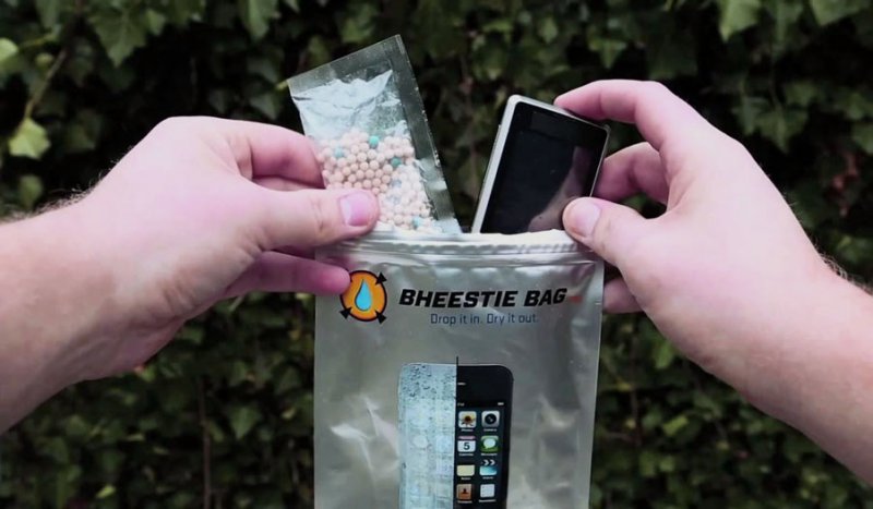 bheestie-bag-para-moviles-mojados